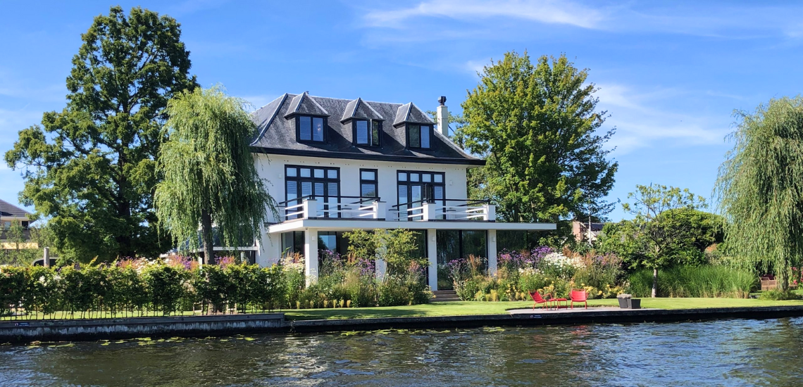 Luxe Villa Verbouwing – Villa aan de Leede, Warmond